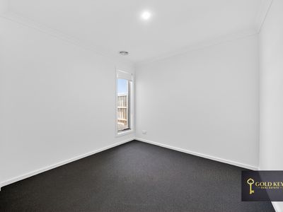 27 Comb Street, Manor Lakes