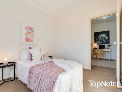70 Hamilton Hume Parade, Craigieburn