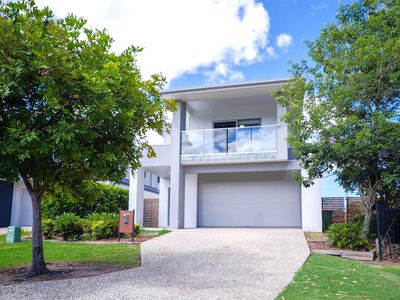 11 Moorinya Circuit, Pimpama