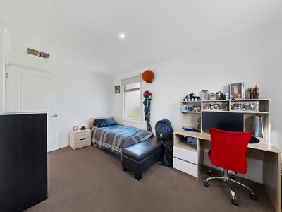 5 / 22 Immy Parade, Narre Warren