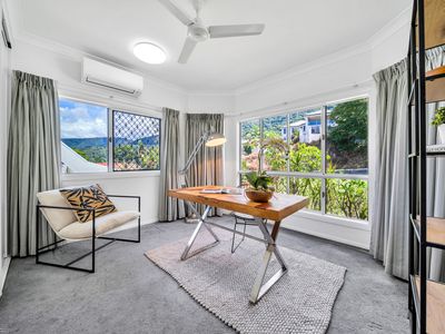 3 Leoni Close, Mooroobool