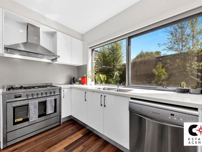 11 ORR COURT, Laverton