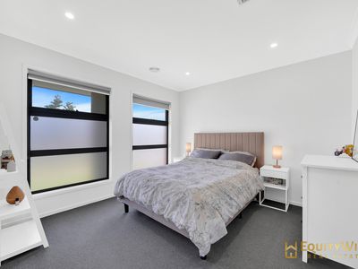 19 Moombil road, Truganina