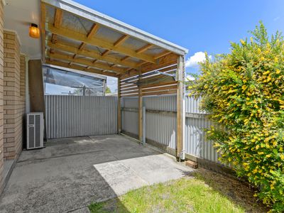 1 / 16 West Jenner Street, Wynyard