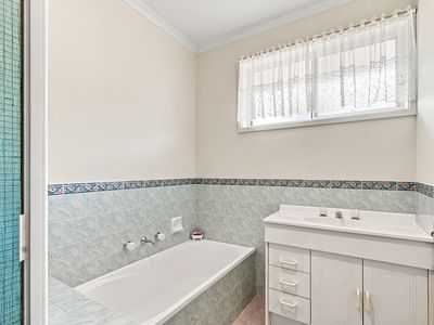 12 / 242A Raglan Street, Sale