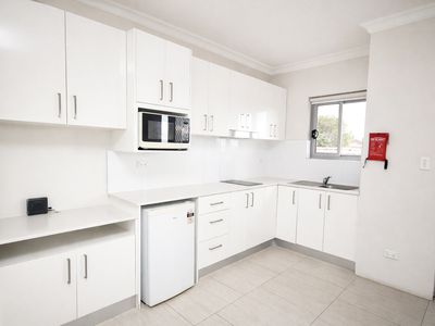 9 / 8 The Boulevarde, Lakemba