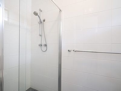100 Sydenham Road, Doubleview
