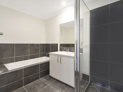 33 Apple Street, Fern Bay