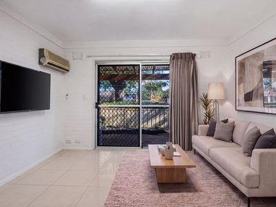4 / 22 Chester Avenue, Dianella