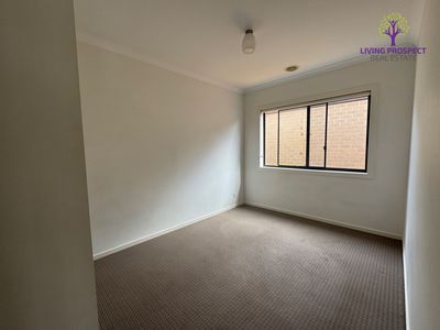 185 Saltwater Promenade, Point Cook