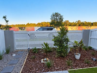 73 Attenborough Drive, Banya