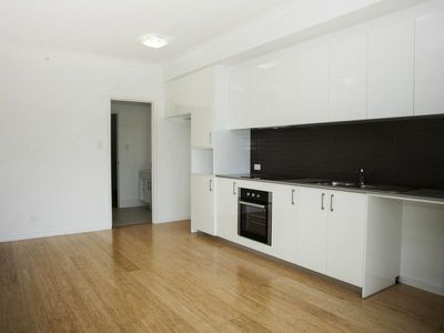 Unit 10 / 33 Newcastle Street, Perth