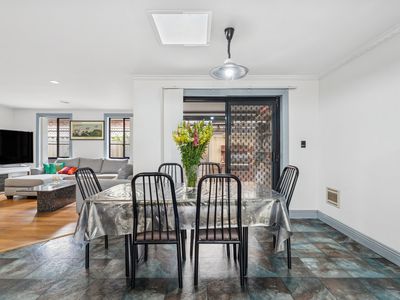 40 Newham Way, Altona Meadows