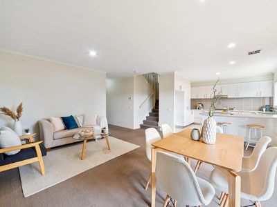 16 / 106 Broderick Road, Carrum Downs