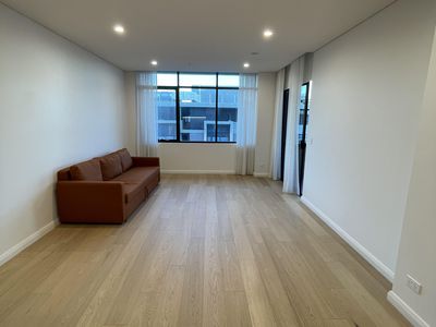 708 / 5B GLYCERIA LANE, Tallawong