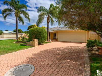 25 Templetonia Promenade, Halls Head