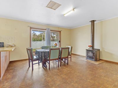 16 William Street, Finley