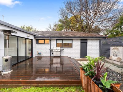 71 The Parkway, Bradbury