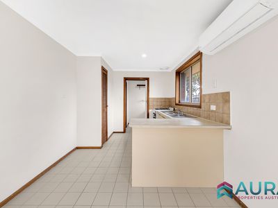 1 / 24 Oriole Drive, Werribee