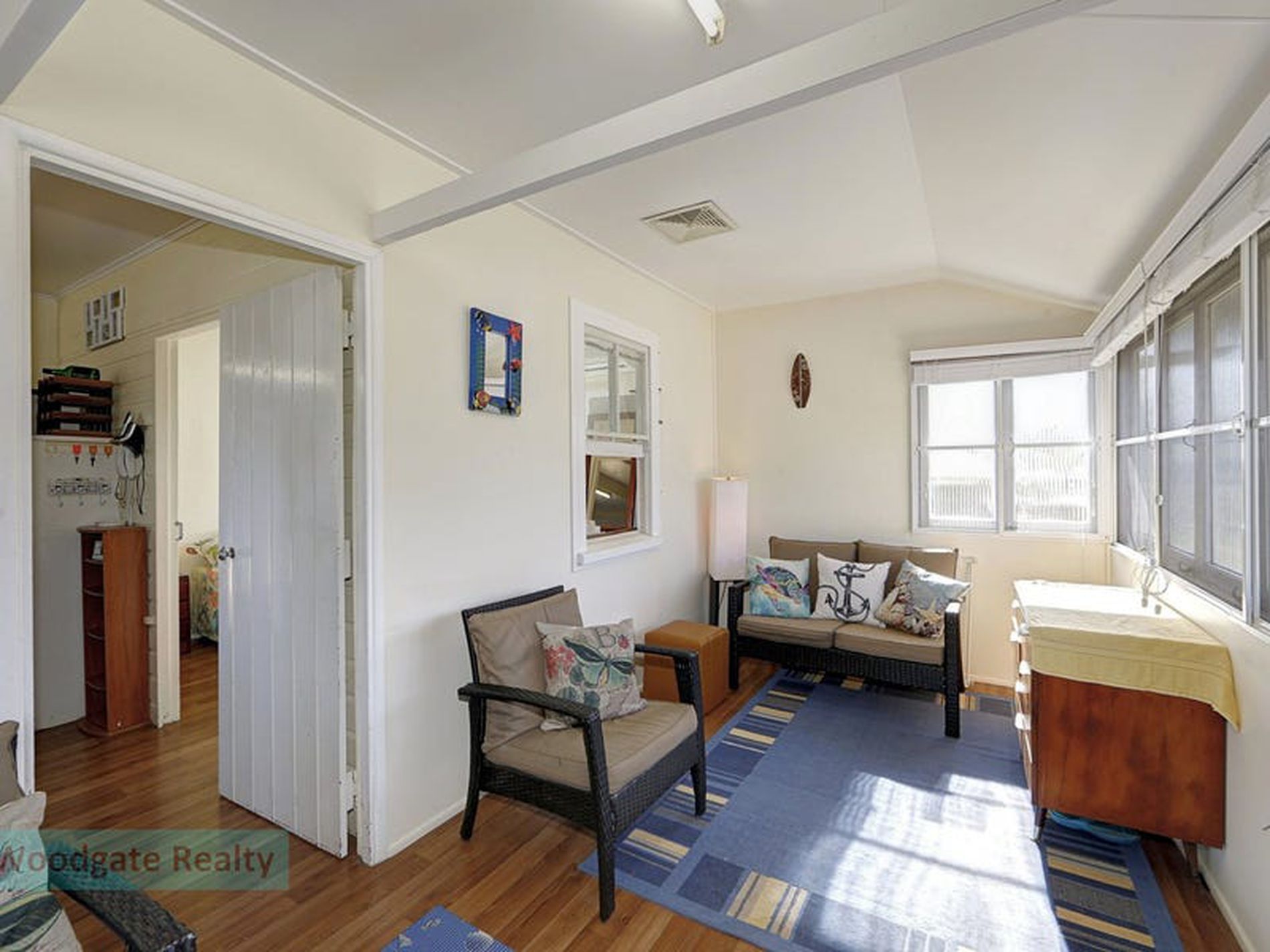 75 Esplanade, Woodgate
