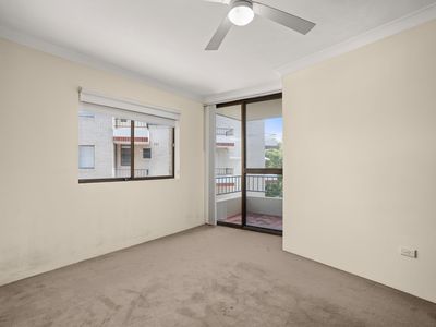 4 / 16-18 WEST STREET, Forster