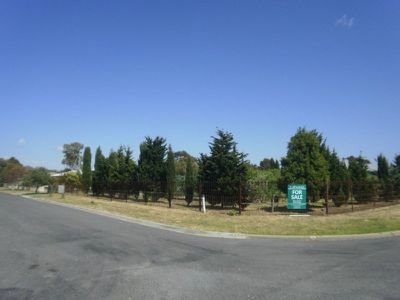 8 Lake Harbour Avenue, Newlands Arm