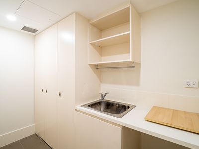 1701 / 10 Balfours Way, Adelaide