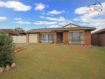 11 Macina Place, St Clair