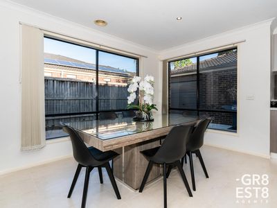 24 Von Nida Drive, Cranbourne North