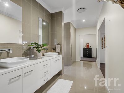 34 Banjo Paterson Place, Dalby