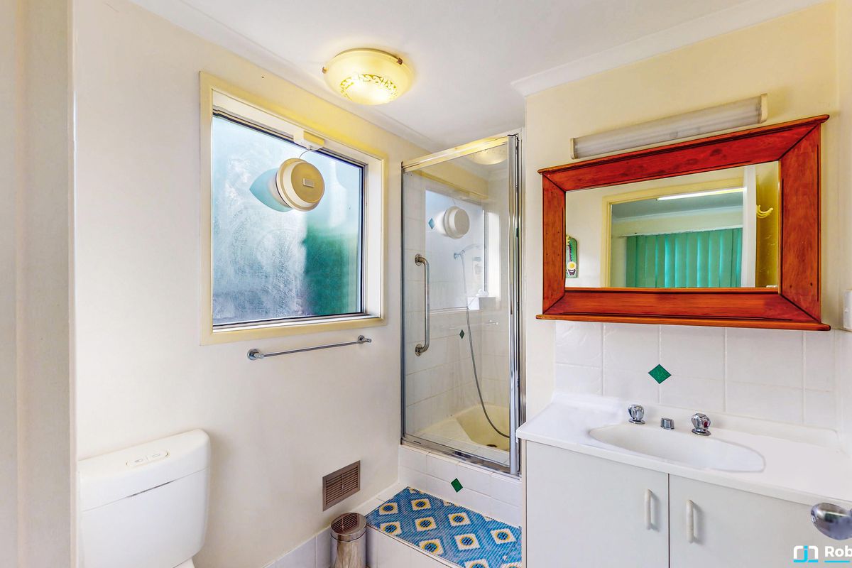 42 Hillview Lane, Pomona