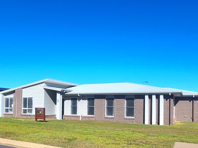 2 Bottlebrush Street, Norman Gardens