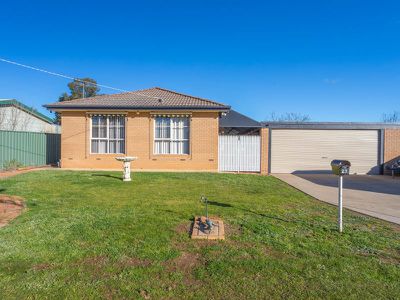 23 Elizabeth St, Wahgunyah