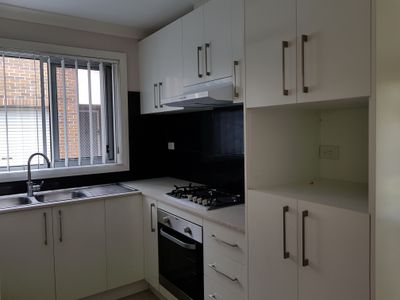 12 / 570 Sunnyholt Road, Stanhope Gardens