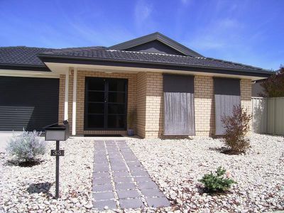 33 Botanical Drive, Epsom