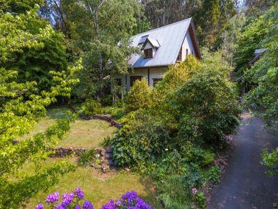30 Governors Drive, Mount Macedon