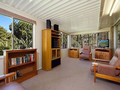 28 Narrawong Street, Rochedale South