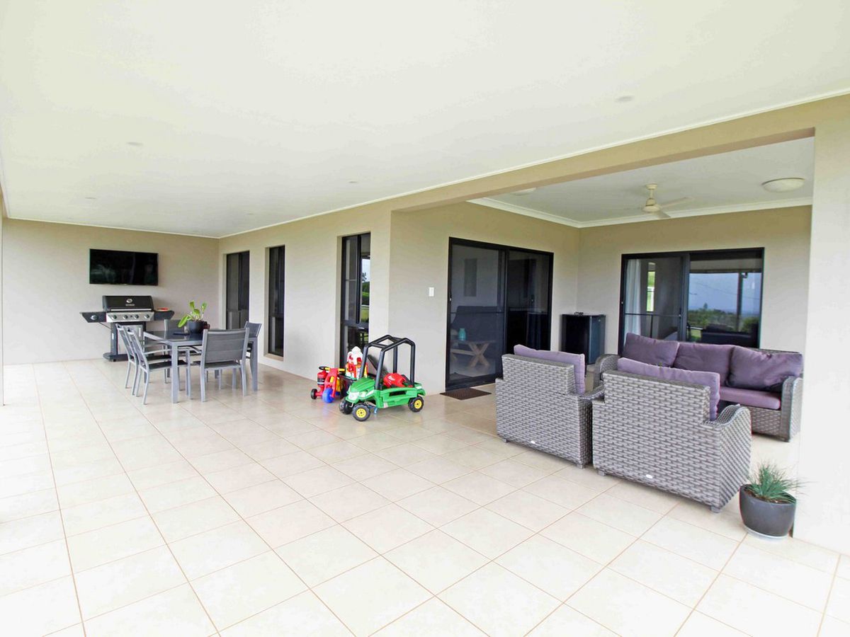 21 Moffat Drive, Tolga