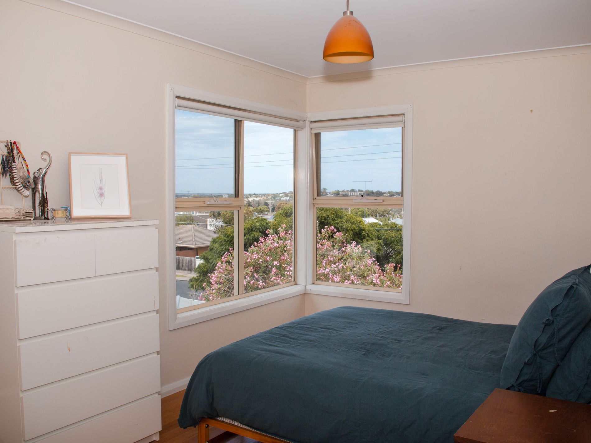 4 Camden Road, Newtown