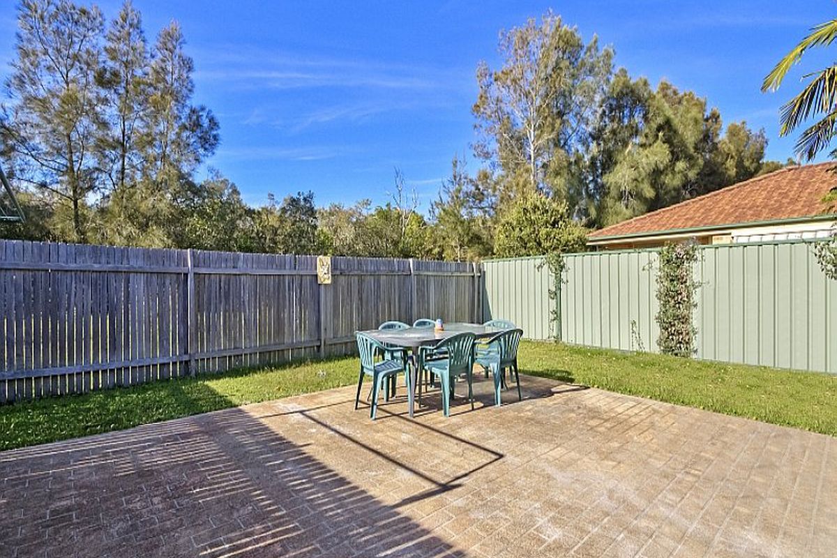 11B Castlereagh Crescent, Bateau Bay