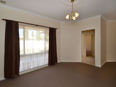 6 Kunanalling Avenue, Kalgoorlie