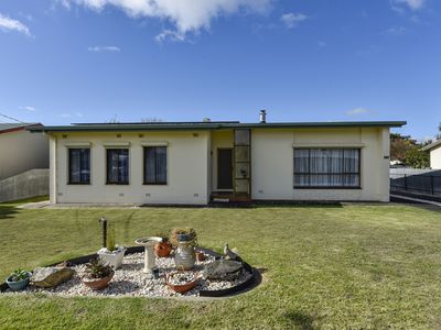 11 Poole Street, Millicent