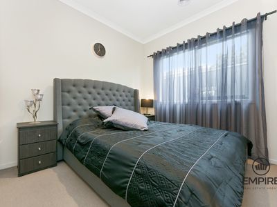 28 Yellowstone Avenue, Clyde