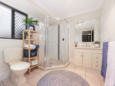 39 Helen Street, North Booval