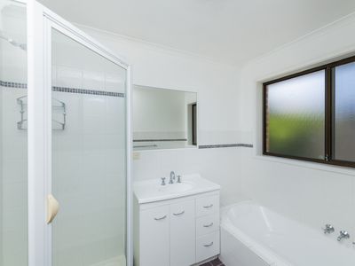 35 Wettenhall Circuit, Calwell