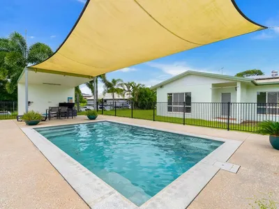 64B Harley Street, Kamerunga