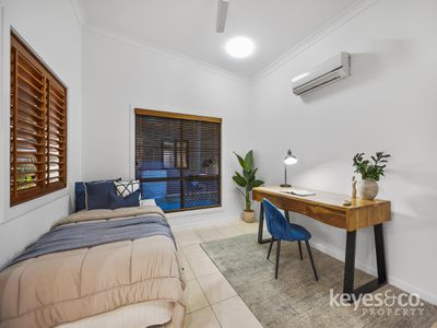 4 Rivergreen Circuit, Douglas