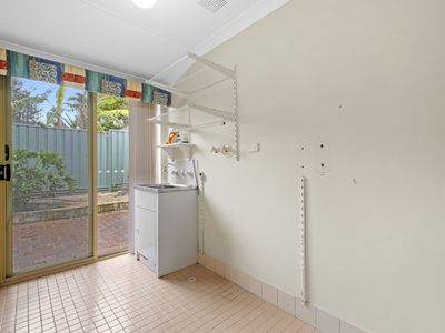 15 Kirwan Way, Winthrop