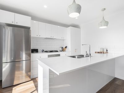 2 / 221a Maitland Street, Kurri Kurri