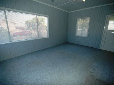 8 Wompoo road, Longreach